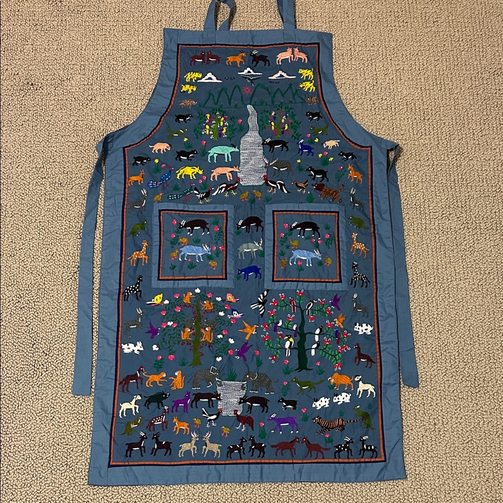 Traditional Vtg Hmong Story Cloth Peaceful Animals Embroidered Blue Adult Apron